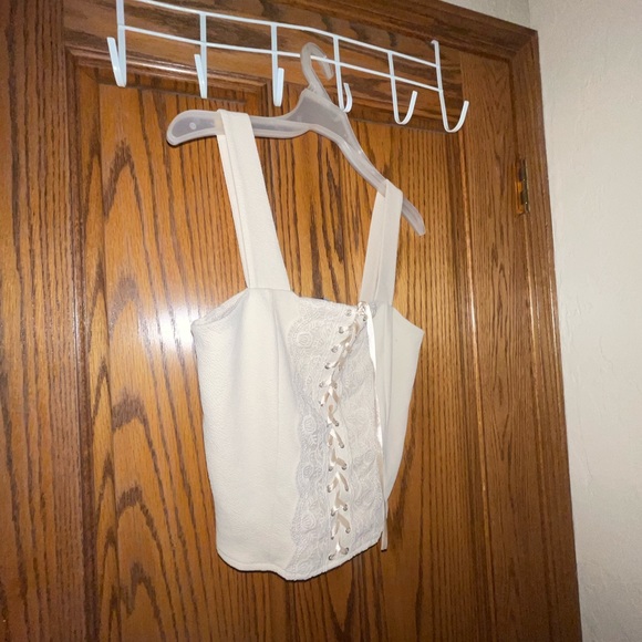 Top - Picture 4 of 4